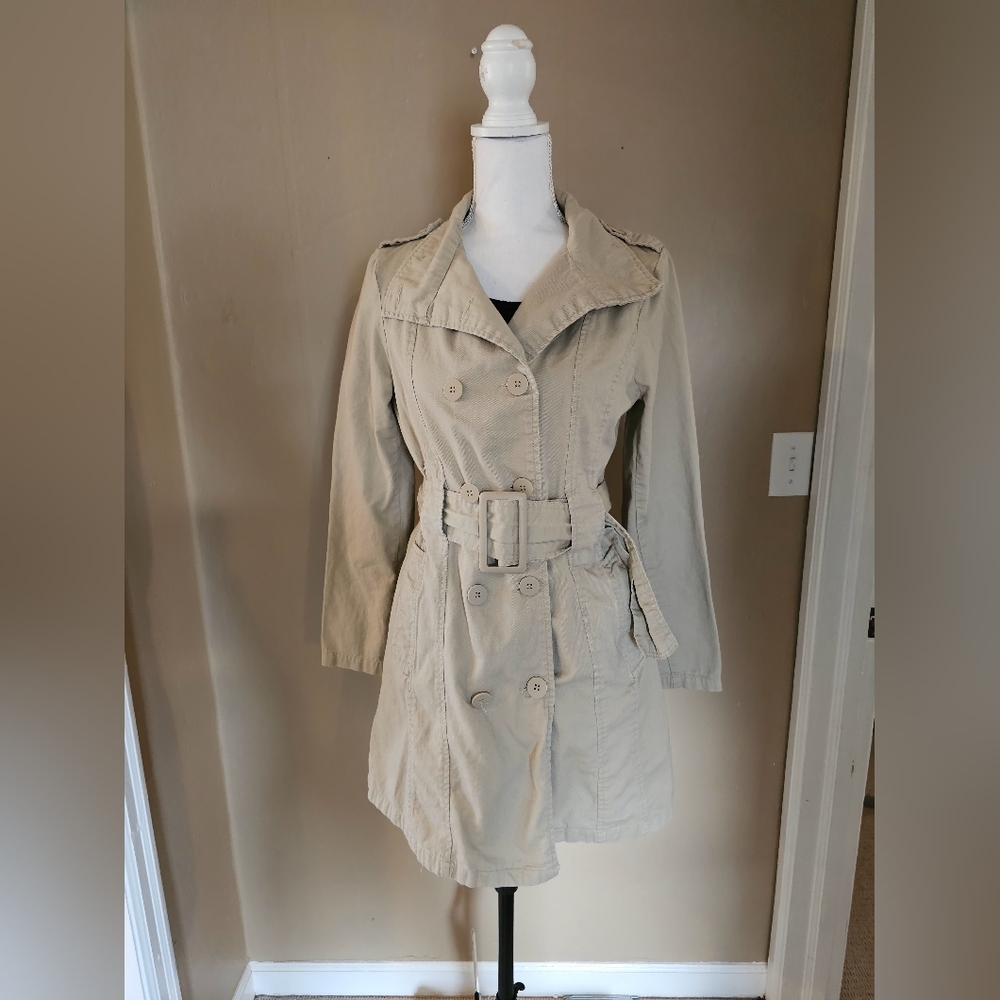 Belted button up jacket